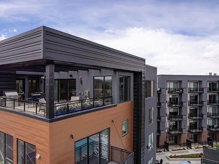 Lyra Apartments — Photo 37