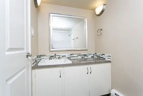 833 Dexter — Photo 22