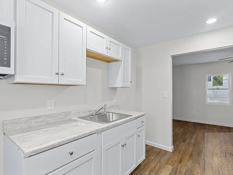 502 E Ormsby Ave #3 — Photo 10