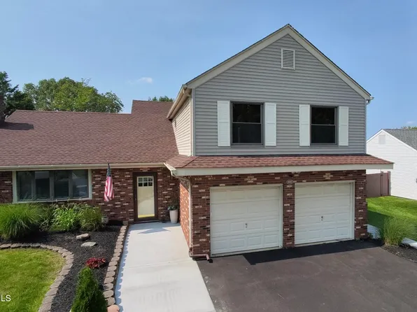 1100 Carlow Drive, Toms River, NJ 08753