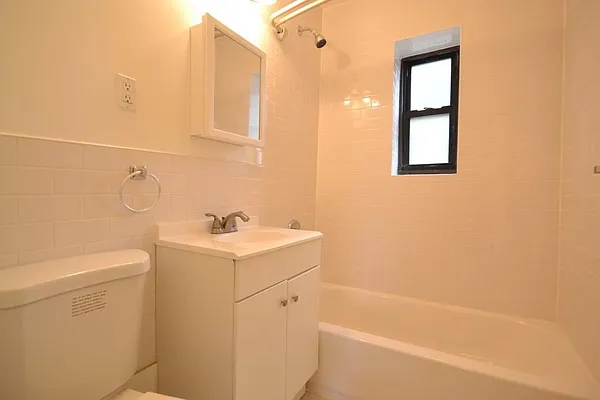 Rented by Trusted Property Advisors Corp | media 7