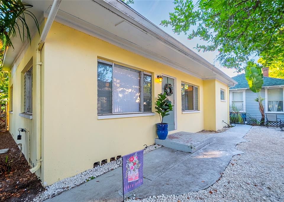 1st image of 720 - 724 7TH STREET N