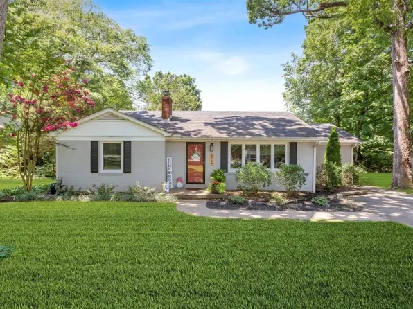 2529 Smallhouse Rd, Bowling Green, KY 42104