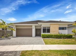 15037 SW 174th St, Miami, FL 33187