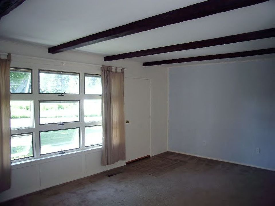 2nd image of 73 Pease Ave