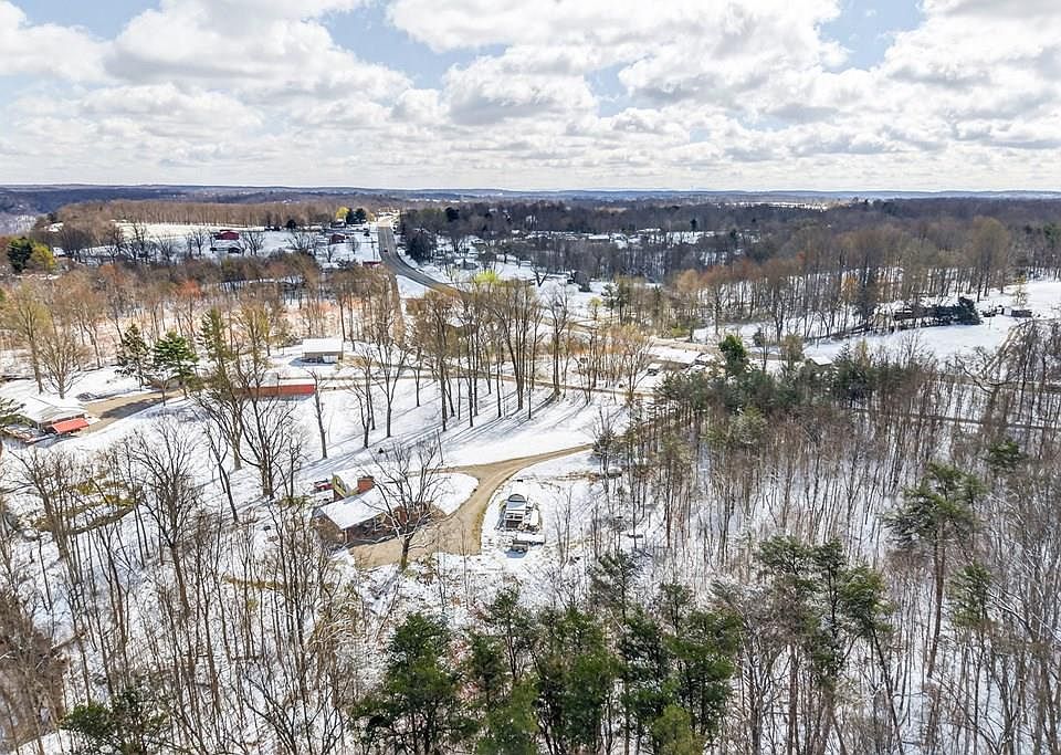 1st image of 193 Spur Rd