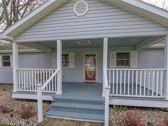 3rd image of 9050 Horseshoe Dr