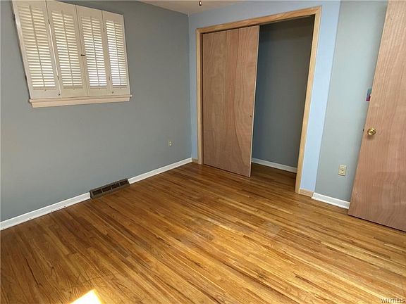 3rd image of 23 Midland Dr