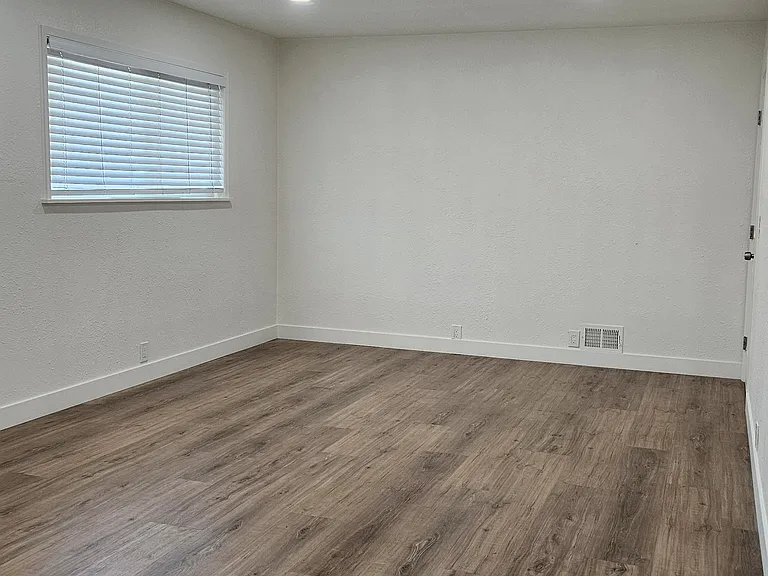 2522 Orange Ave #E — Photo 19