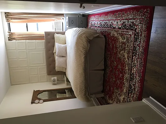 Rented by Mdays Realty | media 22