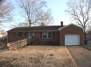 34 Ivy Farms Rd, Newport News, VA 23601