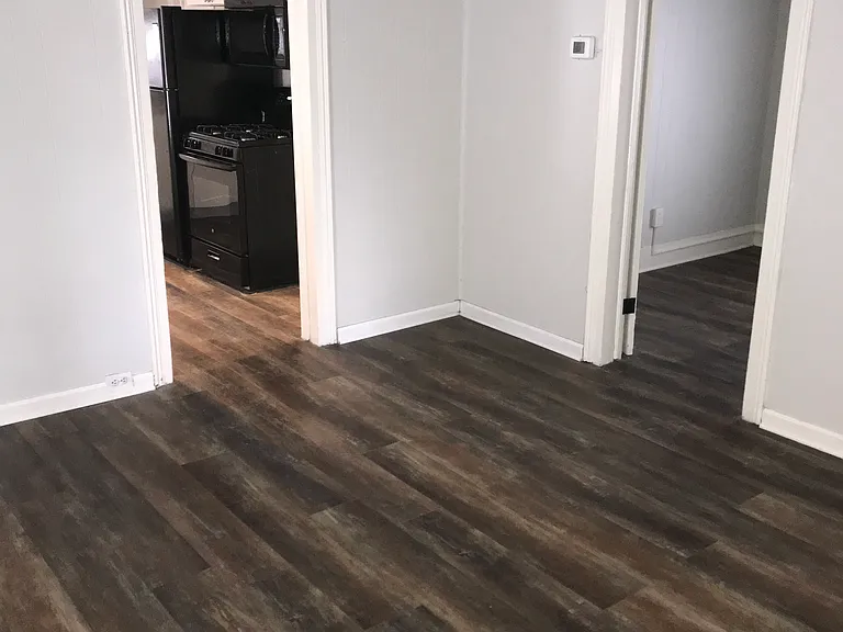 407 Willis Ave #2 — Photo 10
