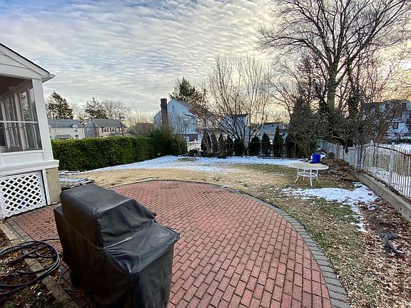 3rd image of 107 Satterthwaite Ave