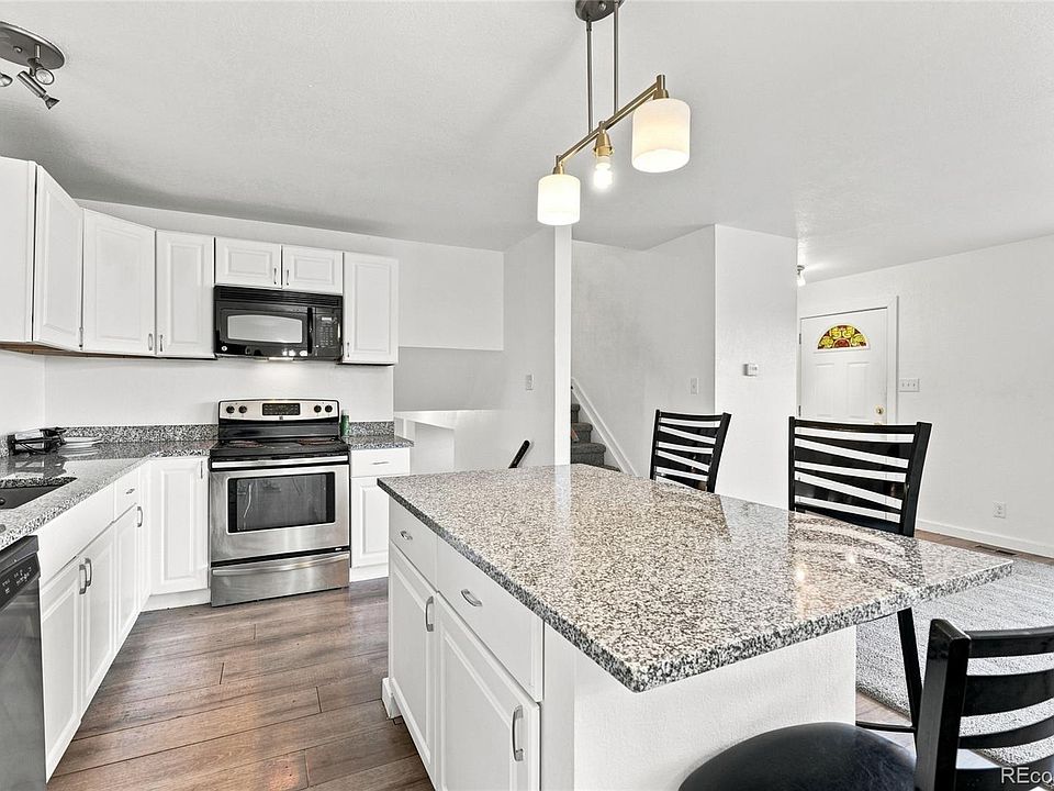 2nd image of 4991 Upton Court