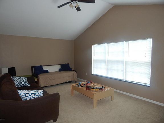 4th image of 1032 Bainbury Ln