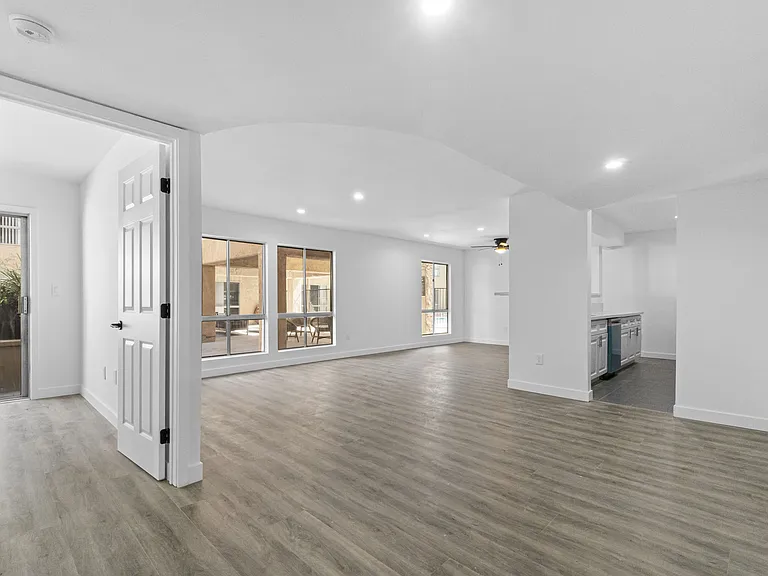 600 Olive Living Room