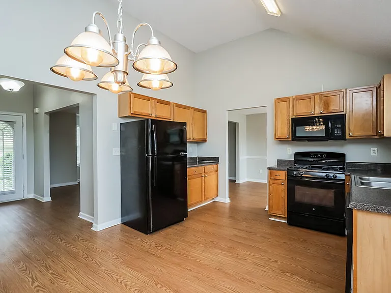 153 Bellington Dr — Photo 7