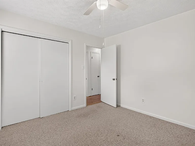 3225 Glenmore Dr — Photo 18