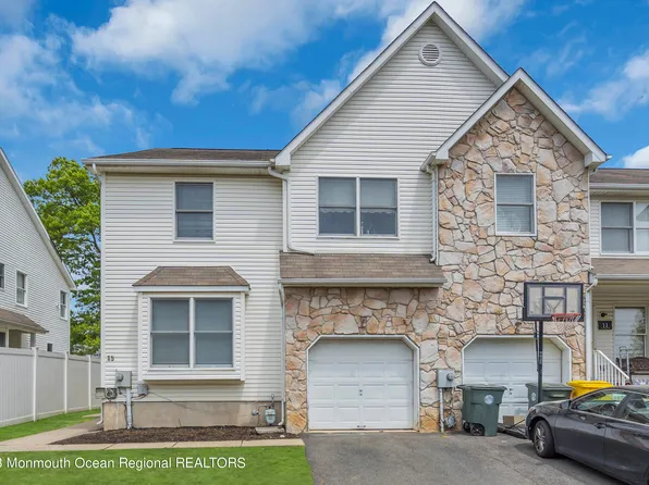 15 N Crest Place, Lakewood, NJ 08701