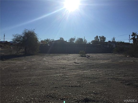 3rd image of 1699 Sierra Vista Dr