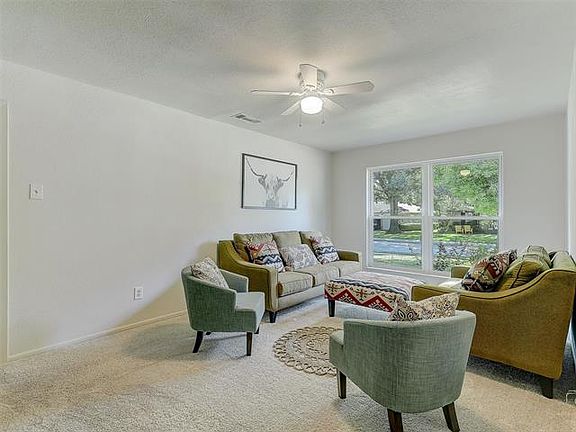 5th image of 1016 Edgefield Dr