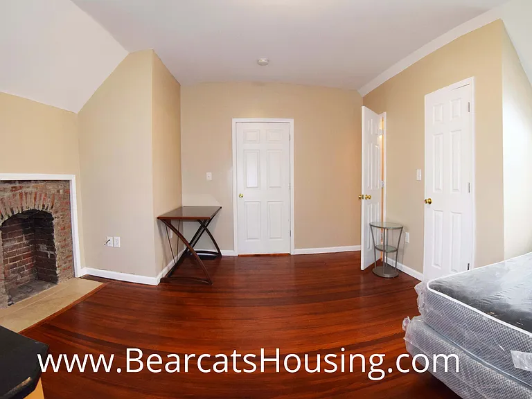 4 Edwards St #6 — Photo 5