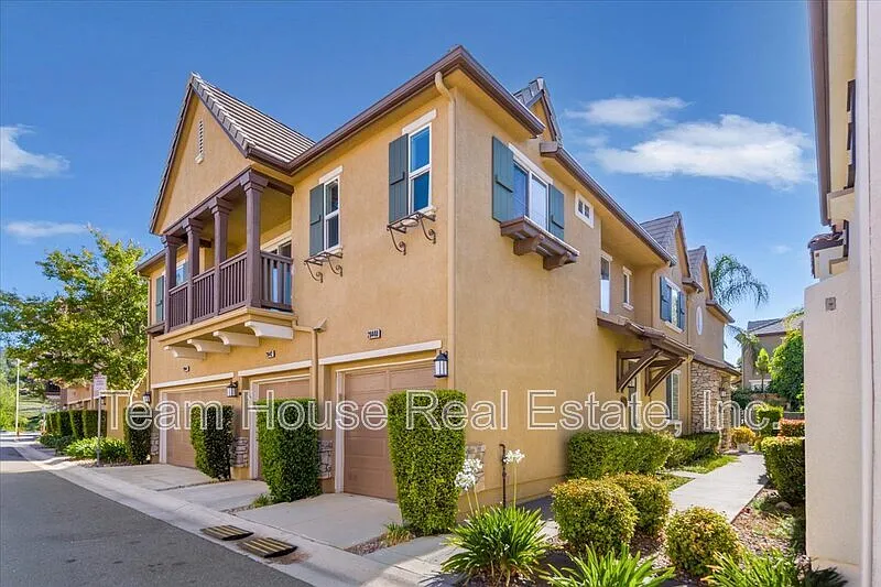 28440 Mirabelle Ln