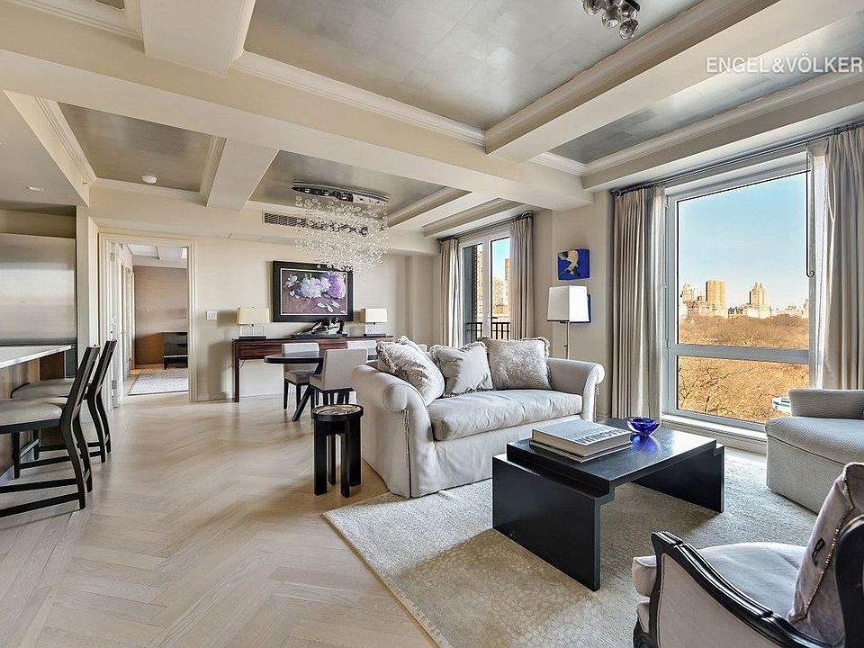 1st image of 160 Central Park S #905