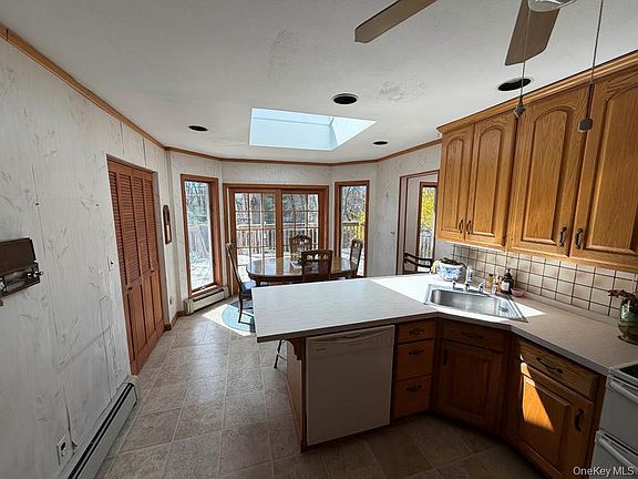 4th image of 20 Harby Drive