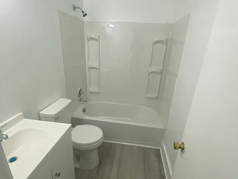 2401 Celia Ave #1 — Photo 2