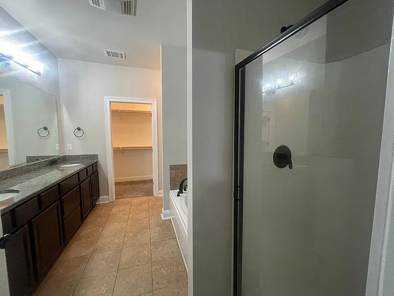 624 Riverscape Dr — Photo 9
