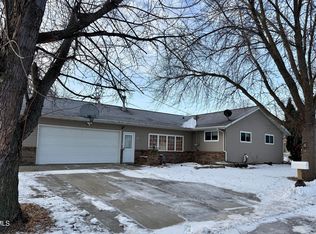 250 2nd St SW, Forman, ND 58032