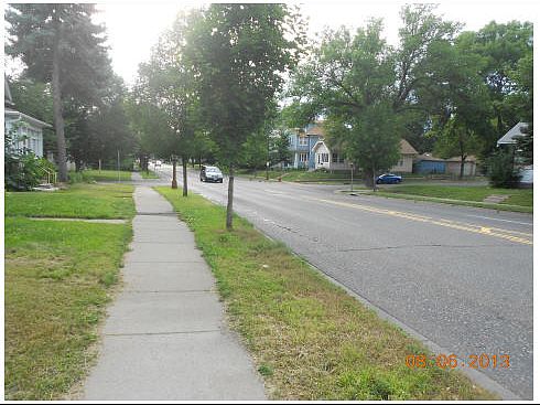 2nd image of 792 Maryland Ave E
