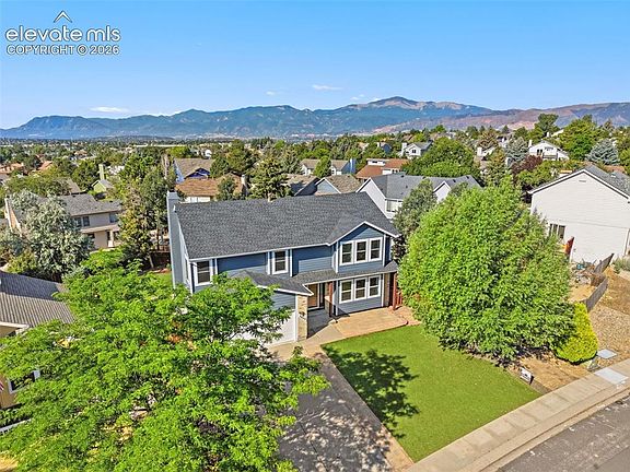 4th image of 3829 Whisper Hollow Dr