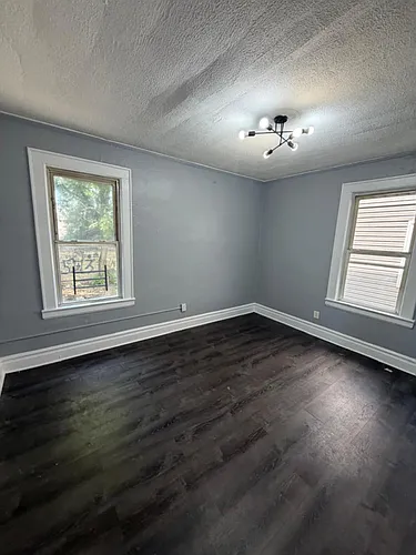 482 Jefferson Ave #3B Photo 1
