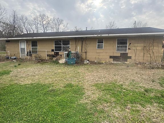 5th image of 105 Cairo Dr