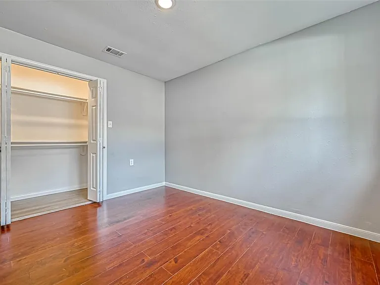 5031 Cicada Ln — Photo 2