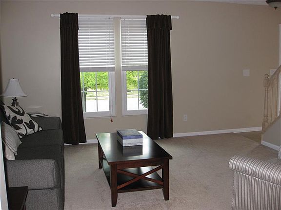 4th image of 2261 Rosina Dr