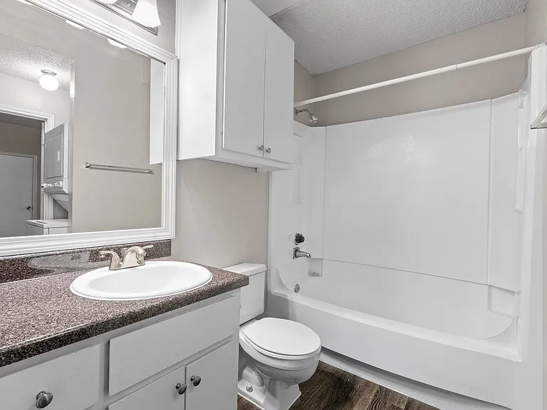 Three Villas- 2 Bedroom 2 Bathroom — Photo 12