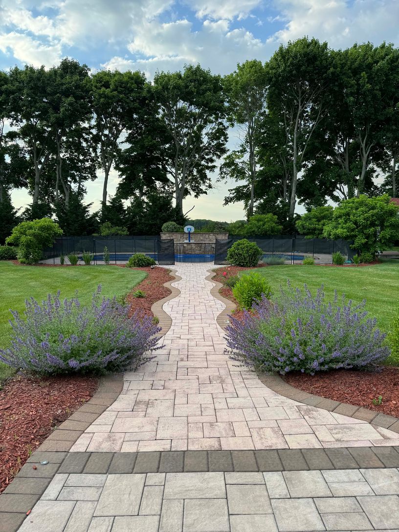  Walkway to In-ground Pool