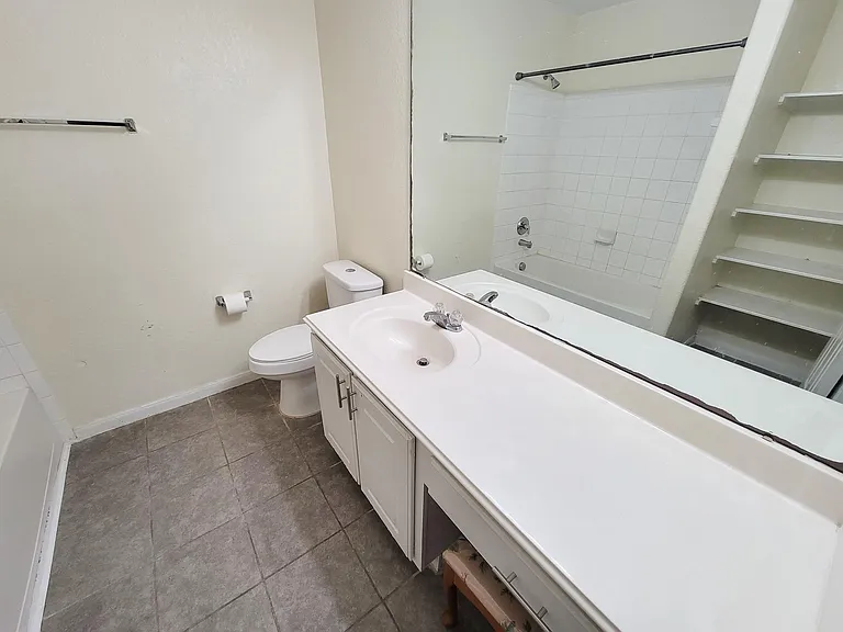 12835 Regal Oaks Bend Ln — Photo 24