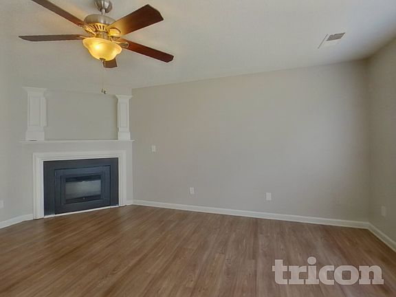 3rd image of 12724 Deaton Hill Dr