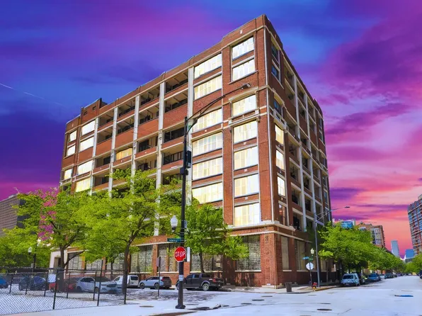 320 E 21st St Unit 412, Chicago, IL 60616