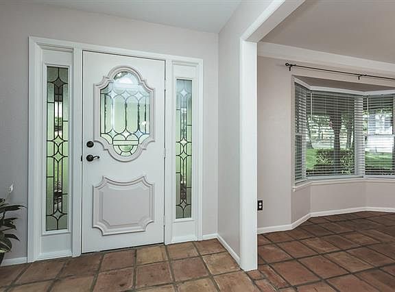 4th image of 4106 Pebble Creek Dr
