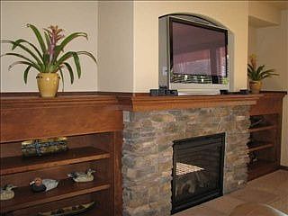 4th image of 21690 E Mill River Ln
