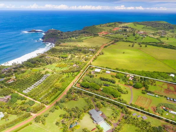 2671 Kauapea Rd, Kilauea, HI 96754