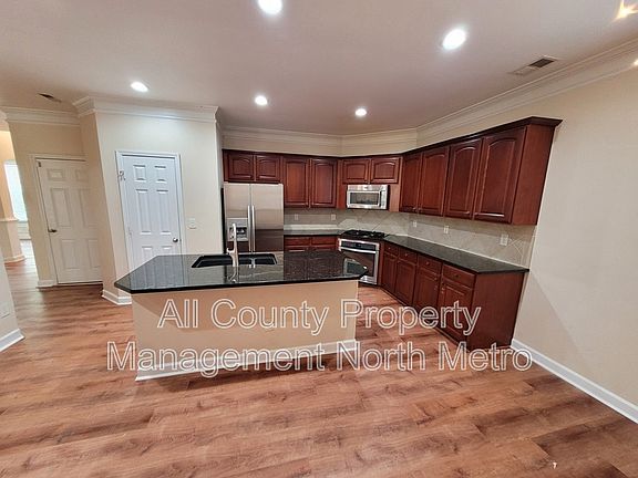 3rd image of 4999 Weathervane Dr