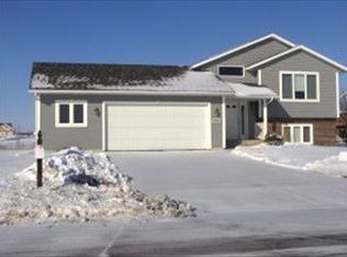 1890 Truman Ave, Owatonna, MN 55060