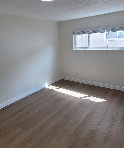 1711 Marine Ave — Photo 15