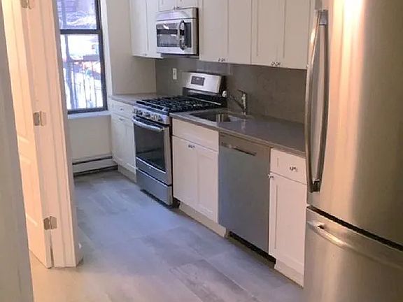 2nd image of 1625 2nd Ave APT 2N
